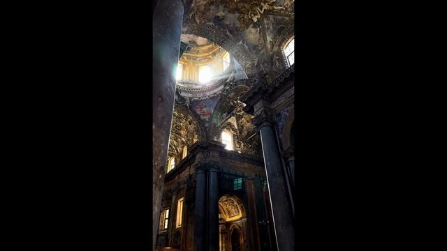 Католическая церковь в сицилийском городе Палермо 1677 год. смотреть онлайн