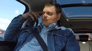 Таксист не ожидал такого хамского поведения от пассажира кинул на поездку