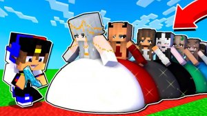 ВЫБЕРИ ПРАВИЛЬНУЮ ДЕВУШКА ПРИНЦЕССА в Майнкрафт НУБ И ПРО ВИДЕО ТРОЛЛИНГ MINECRAFT Евгенбро