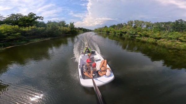 Прогулка по Волге 12 июля 2025 г. лодка Кайман 400, мотор 9,9. (лодке всего два дня)