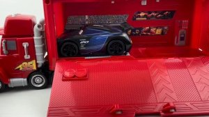 РАСПАКОВКА МАШИНОК ИЗ МУЛЬТФИЛЬМА ТАЧКИ МОЛНИЯ МАККУИН