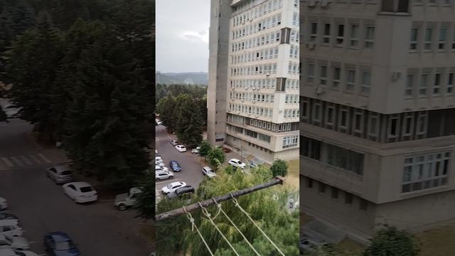 В Нальчике пошел маленький дождь. Температура с 52градусов упала до 26 смотреть онлайн