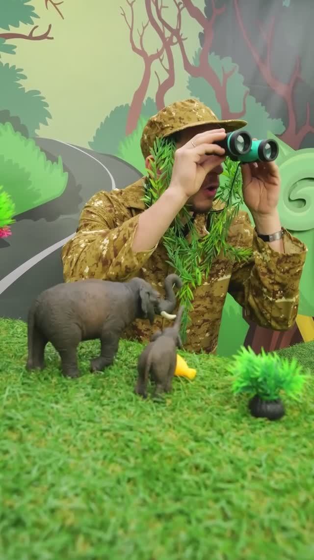 Мама рядом! Как слонёнка спасли из беды? 🌴🌞 #длядетей #игрушкидлядетей #животныедлядетей смотреть онлайн