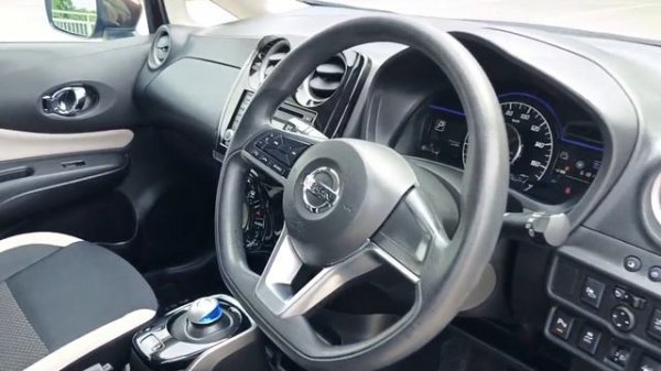 Nissan Note e-Power 2019г.(62000 км) В наличии во Владивостоке! Аукционная оценка 4 балла!