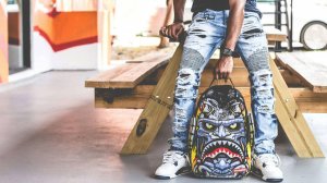 Вторая жизнь старых джинсов: 15 гениальных идей для дома и стиля! ✨👖