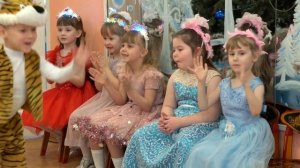 Новогодний утренник (4). г. Курган. Двухкамерная съемка (4K). Видеооператор. Видеосъемка Курган