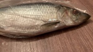 Как правильно хранить селедку в холодильнике. Чтоб она была свежей и холодильник не вонял