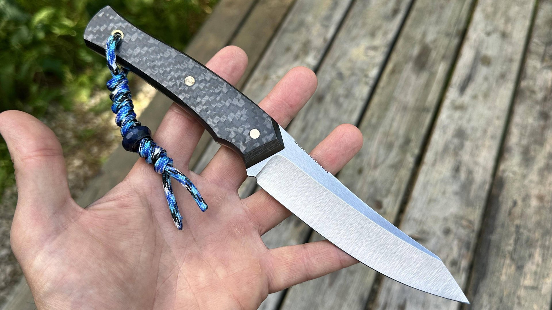 Велес карбон (черный спейсер) смотреть онлайн