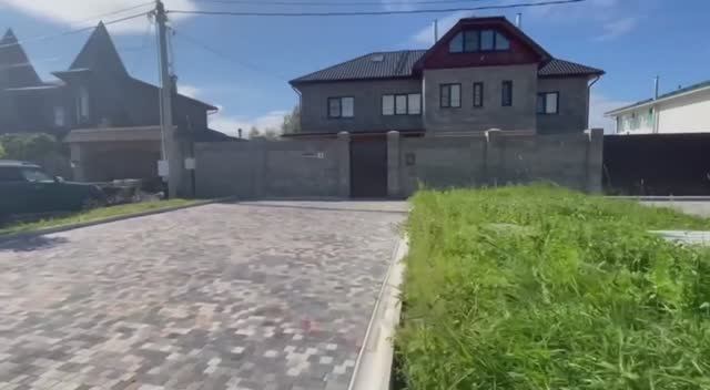 Дом в микрорайоне Западный ,Клин . смотреть онлайн