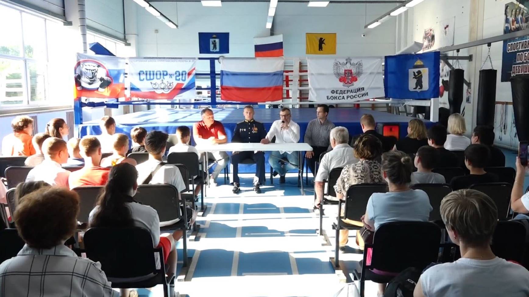 В Ярославль приехал Герой России смотреть онлайн