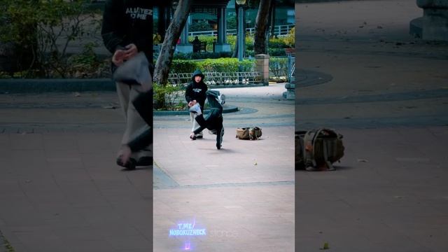 Все взгляды прикованы к этим парням после школы. 😤 смотреть онлайн