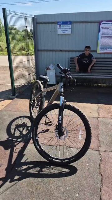 Эдит с нашими байками👅