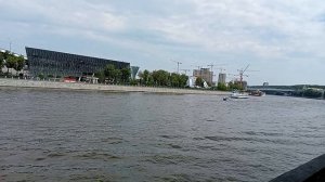 Москва.Набережная Москва реки , Воробьевы горы. Отличное место для прогулок, спортивных  активностей