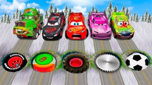 ГОНЩИКИ НА ПОЛОСЕ ПРЕПЯДСТВИЙ ТАЧКИ МОЛНИЯ МАККУИН