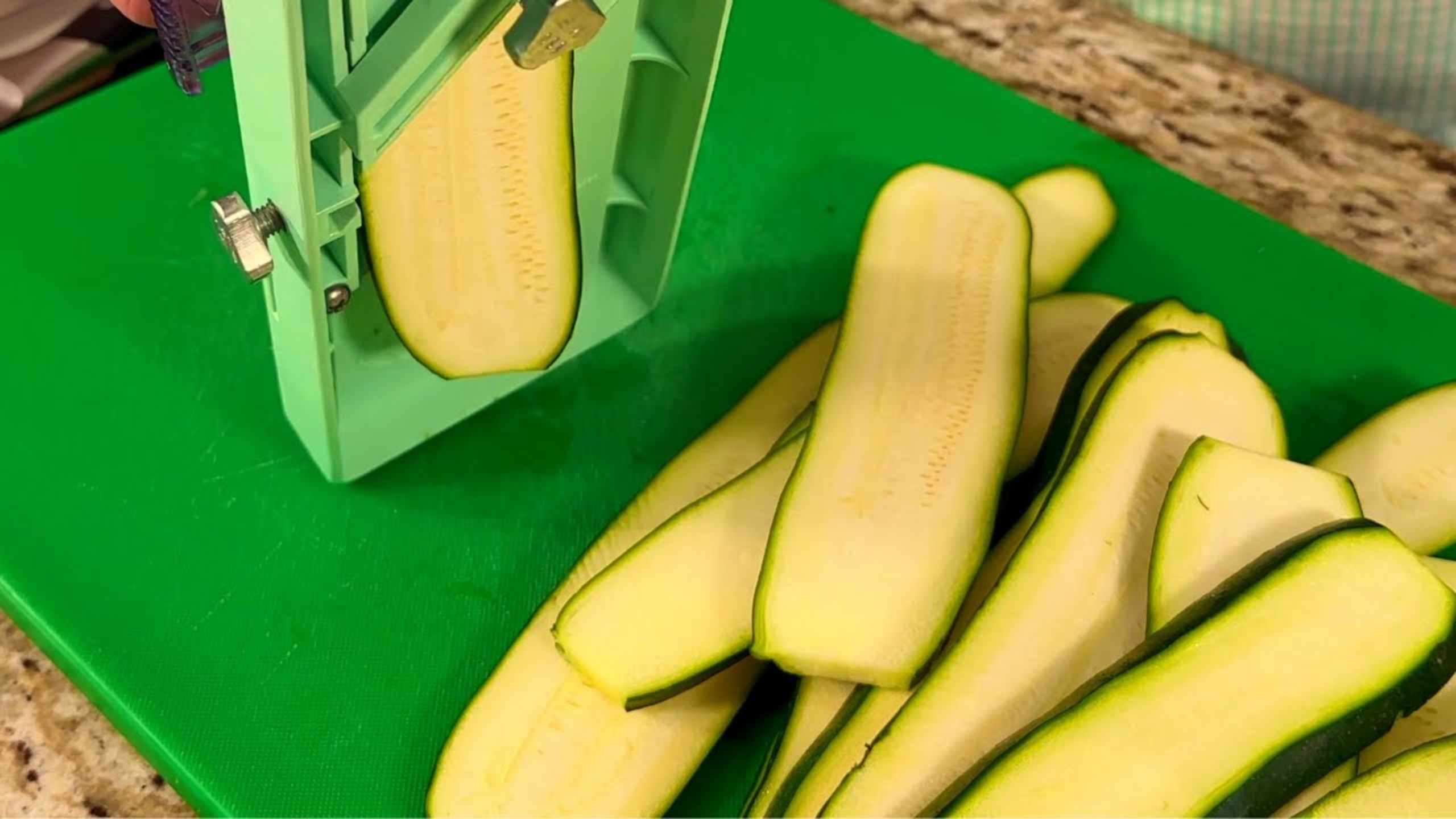 Больше не жарю кабачки! Очень вкусный, простой и полезный рецепт кабачков в духовке, не пожалеете!!! смотреть онлайн