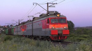 "На разгон". ВЛ11М-400/439 с грузовым поездом