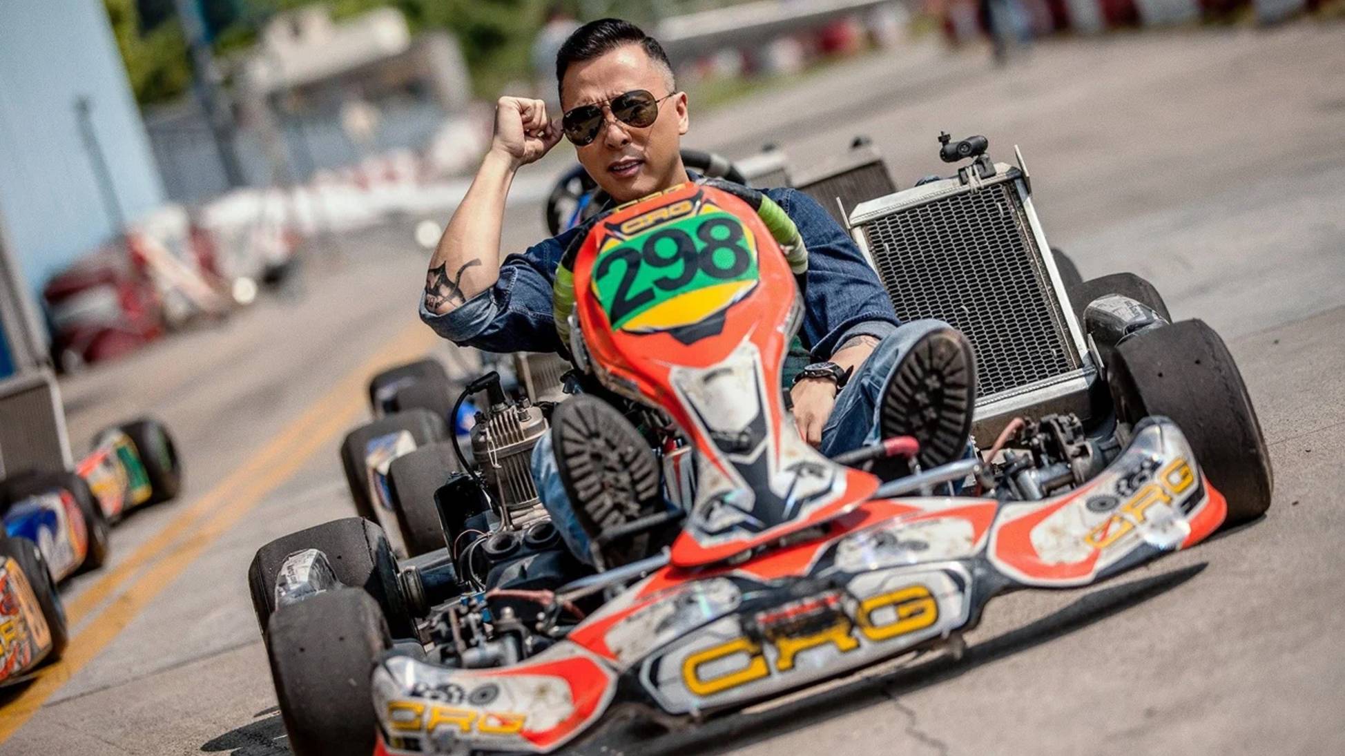 Бывший МОРПЕХ против БАНДИТОВ и СИСТЕМЫ! КАК один УЧИТЕЛЬ изменил ВСЁ! | КРАТКИЙ ПЕРЕСКАЗ ФИЛЬМА смотреть онлайн