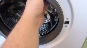 Протекает дверца стиральной машины. Что делать?