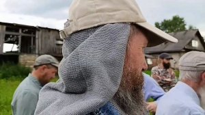 Разгрузка Стукаловых и одновременный приезд Геннадия Павловича Щерстобитова с мёдом. 11.07.2025