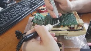 Что такое Famicom и чем он отличается от Денди. Зачем нужен AV mod, как убрать вертикальные полосы.