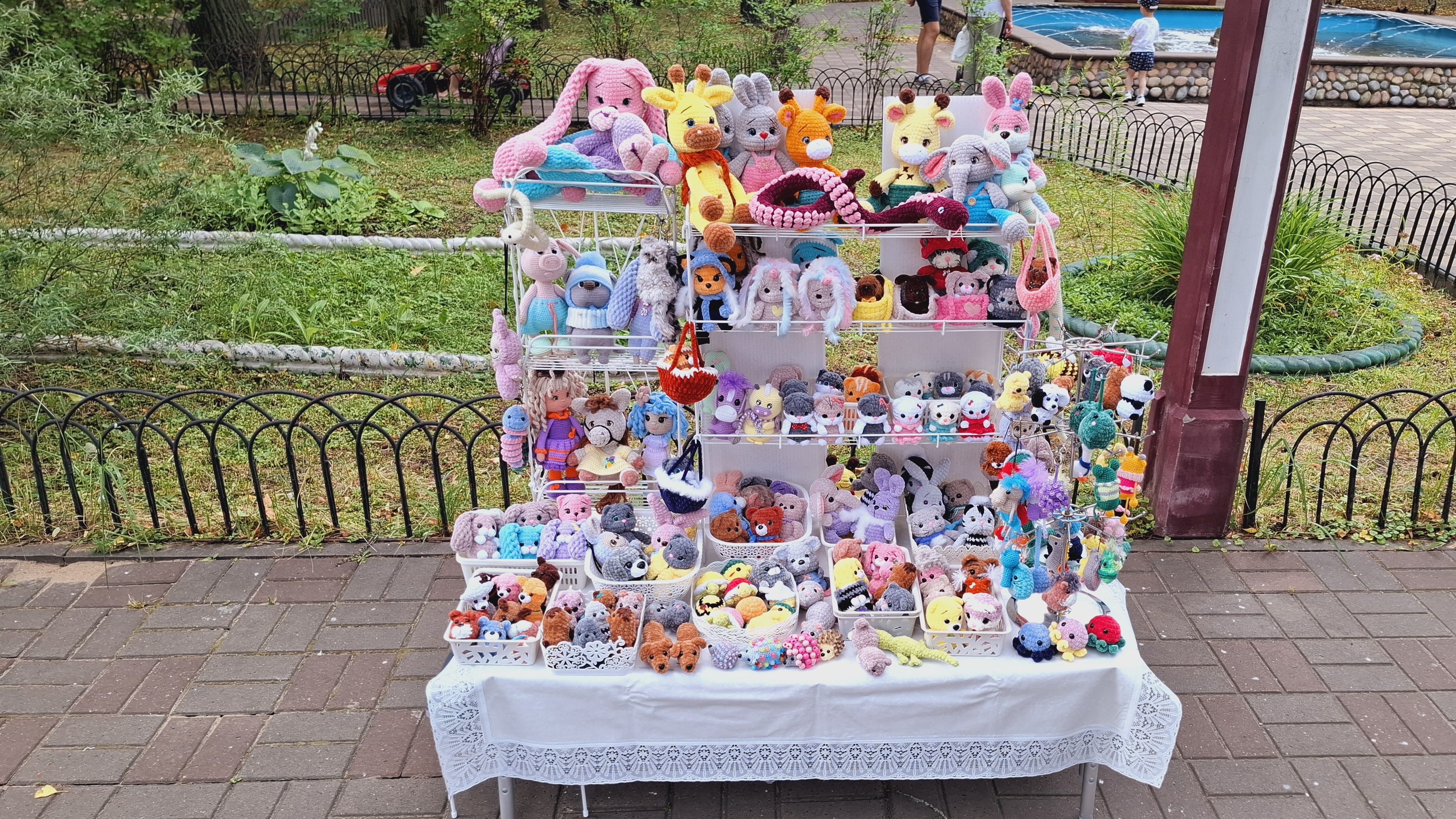 Эльбрус,  продажи, покупочки.