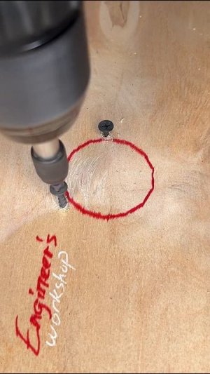 Как сделать отверстие по центру если нет центровочного сверла