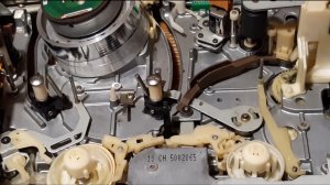 К-Механизм шум при перемотке видеокассеты.