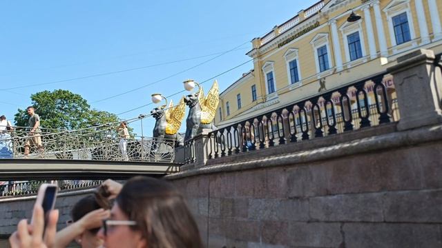 Внуки по каналам Санкт-Петербурга 2025 смотреть онлайн