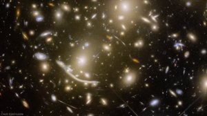 Как бесконечная вселенная может вращаться?