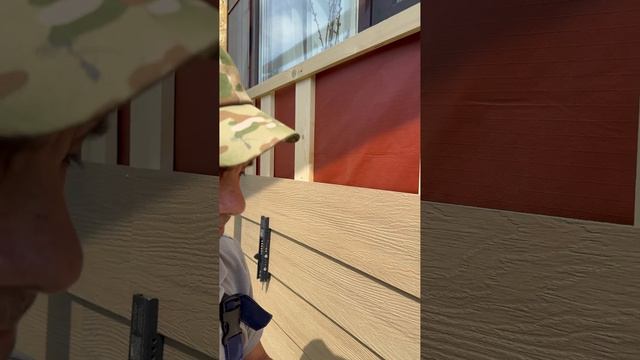 😦😎 В этом небольшом видео, мы показываем монтаж фиброцеметного сайдинга ~ Сайдвуд смотреть онлайн