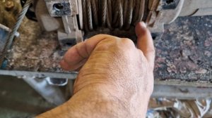 металлический трос или синтетический для лебедки