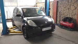 Замена переднего правого ШРУС на Toyota Passo 1,0 Тойота Пассо 2009 года