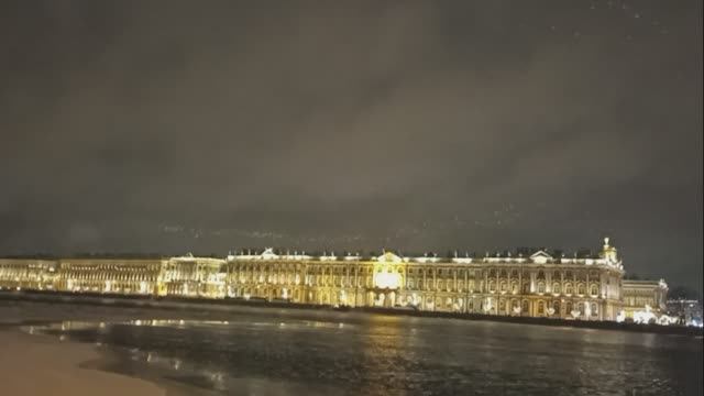 Вестники Апокалипсиса над зимней Невой