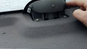 KiA Spectra ТОЛЬКО ОДИН СПОСОБ СНЯТЬ ЗАДНЮЮ СТОЙКУ