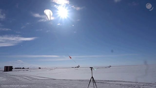 Черная дыра в Призраке Мираха и происхождение сверхмассивных черных дыр / Астрообзор #60 смотреть онлайн