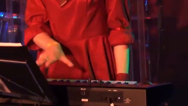 Iron mI - Эта девочка смотреть онлайн