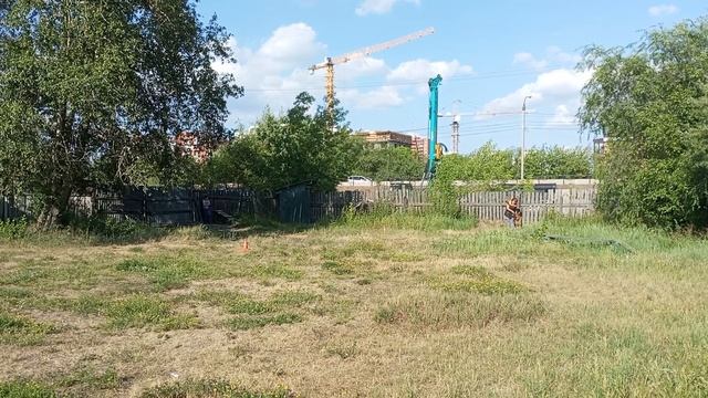 1.  выражено/пож ЯКУТ ИЗ КУЗНЕЦКГРАДА (Зевс 2 из Дома Алленс – Рысь из Кузнецкграда)