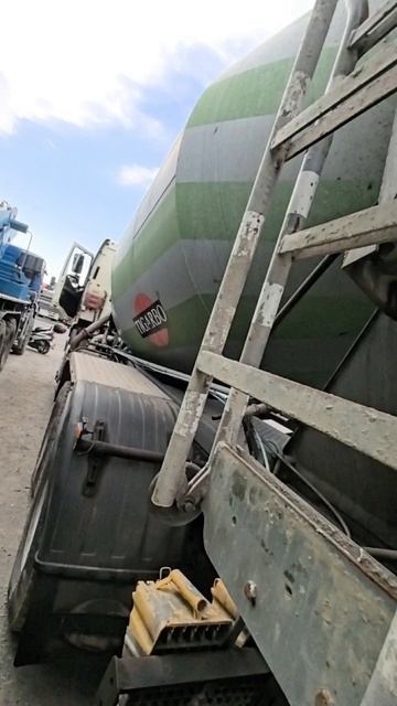 Как включить отбор мощности на бетономешалку Tigarbo с гидроприводом смотреть онлайн