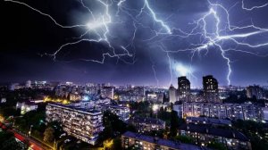 ЛЕТНЯЯ ГРОЗА