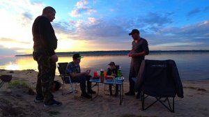 Рыбалка на Реке на Донки. Шашлык-машлык в День Рыбака!