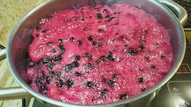 Пятиминутка из черной смородины - два способа приготовления смотреть онлайн