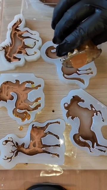 Заливаю новогодние игрушки смотреть онлайн