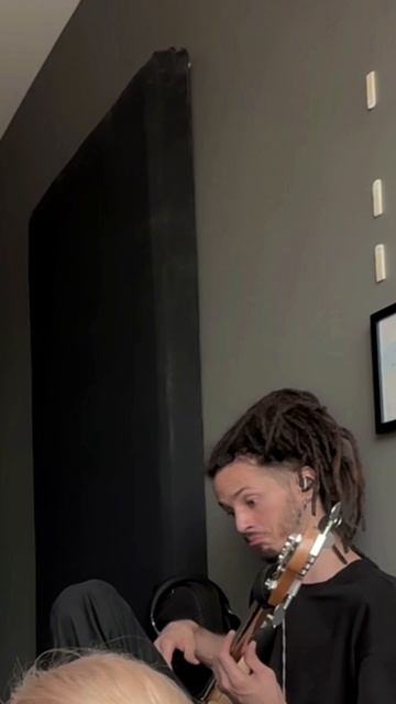 А говорят музыкант- нетравматичная профессия🎧😜