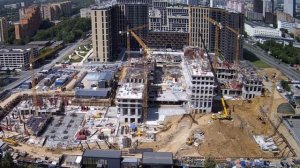 Большая стройка и монтаж крана!