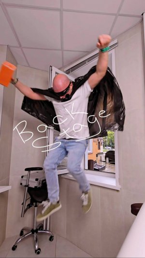 BackStage 12 - черный плащ