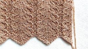 Теневой вертикальный узор для вязания свитера, пледа, палантина