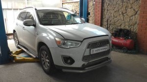 Частичная замена масла в вариаторе на Mitsubishi ASX Мицубиси АСХ 1,8 2013 года