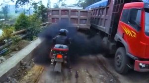 Удивительные ситуации НА ДОРОГЕ, снятые на камеру