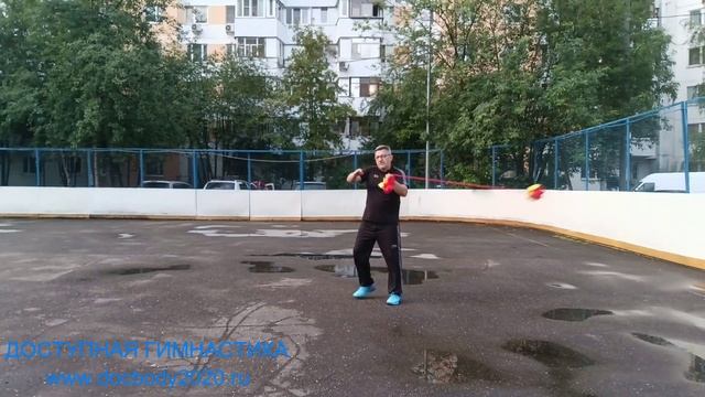 Разминка с мячами для фитнеса на верёвке (13)