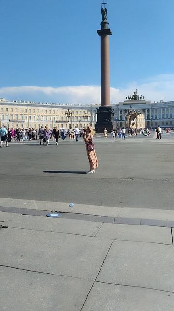 Очередь в эрмитаж смотреть онлайн